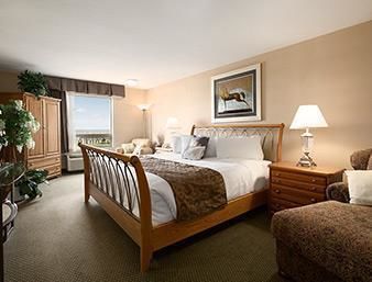 Hotel Ramada Clairmont/grande Prairie