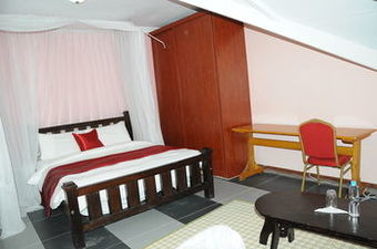 Hotel Bush House And Camp