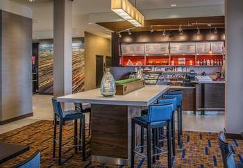 Hotel Courtyard By Marriott Winnipeg Airport