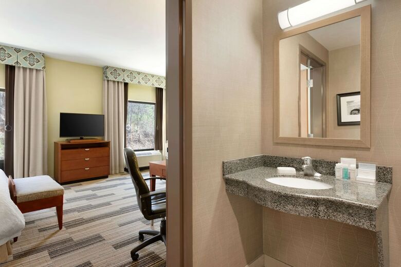 Hotel Hampton Inn & Suites Birmingham Airport Area
