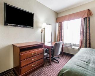 Hotel Quality Inn & Suites