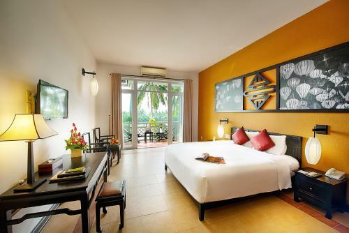 Hotel Hoi An Beach Resort