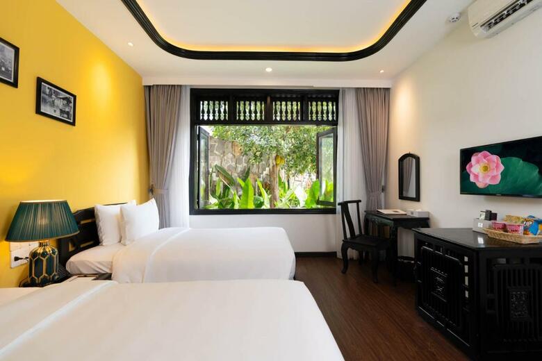 Hotel Lotus