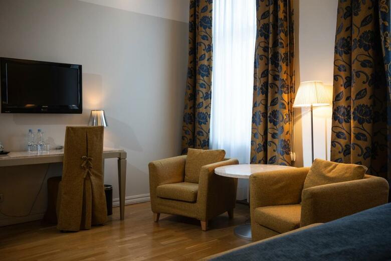 Opera Hotel