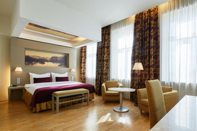 Opera Hotel