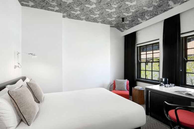 Diamant Boutique Hotel Canberra