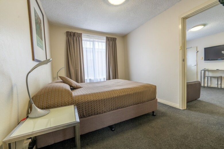 Forrest Hotel & Apartments