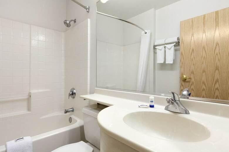 Hotel Microtel Inn & Suites By Wyndham Modesto Ceres