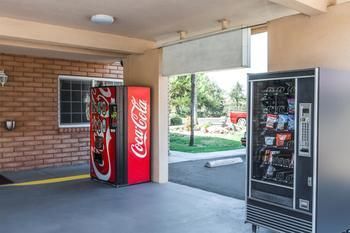 Motel Super 8 Visalia