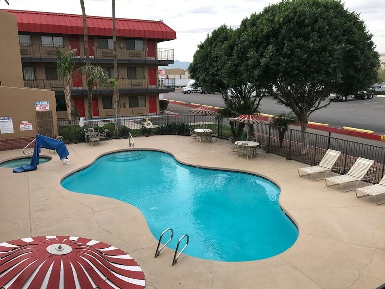 Motel Travelers Inn
