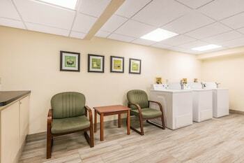 Hotel Quality Inn & Suites