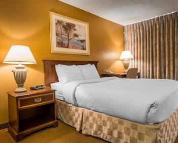 Hotel Clarion Inn And Conference Center