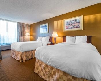 Hotel Clarion Inn And Conference Center