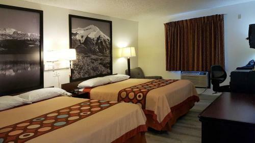 Motel Super 8 Limon