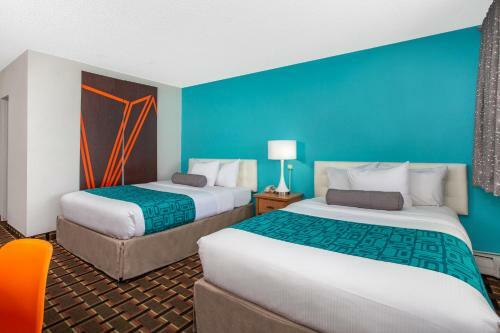Hotel Howard Johnson Express Inn - Colorado Springs