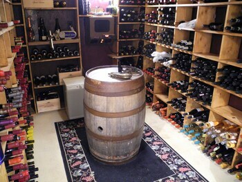 Beechwood Inn - Bed Breakfast And Wine Cellar