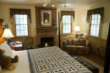 Beechwood Inn - Bed Breakfast And Wine Cellar