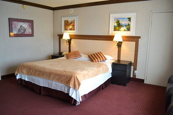 La Crystal Hotel