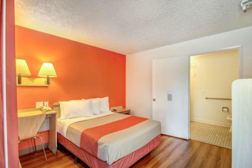 Motel 6 Stockton North