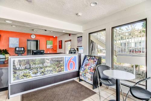 Motel 6 Stockton North