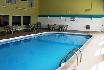 Hostal Northfield Inn, Suites & Conference Center