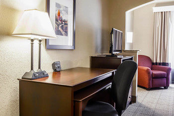Hotel Comfort Suites Springfield