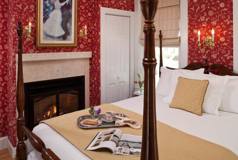 Bed & Breakfast Maine Stay Inn & Cottages