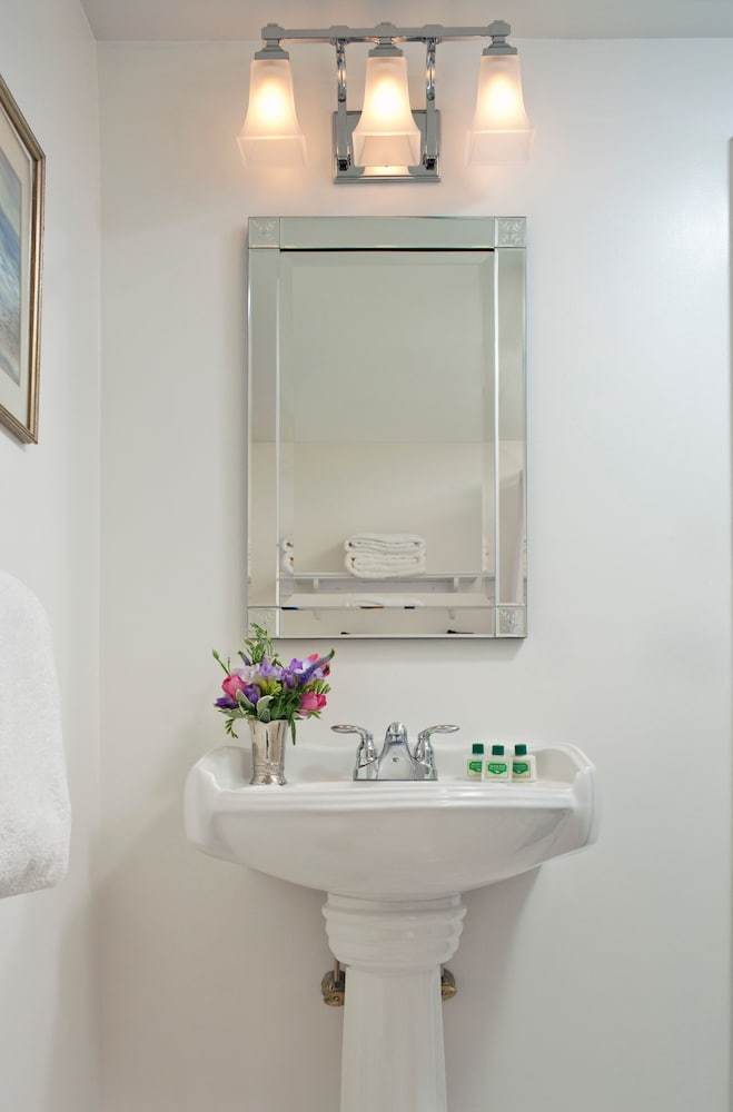 Bed & Breakfast Maine Stay Inn & Cottages