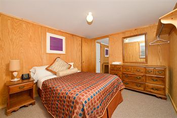 Motel Americas Best Value Inn & Cottages