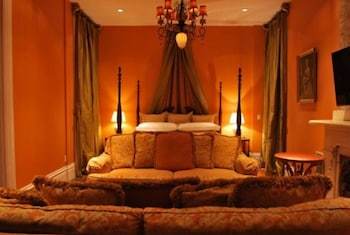 Bed & Breakfast Grand Center Inn