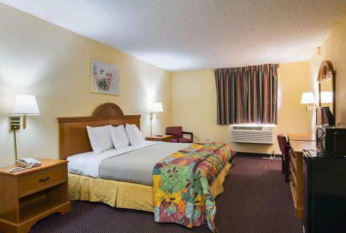 Motel 6 Hannibal Mo