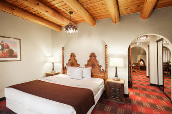 Hotel Sagebrush Inn & Suites