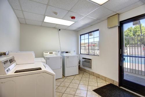 Motel 6 Santa Fe - Cerrillos Road South