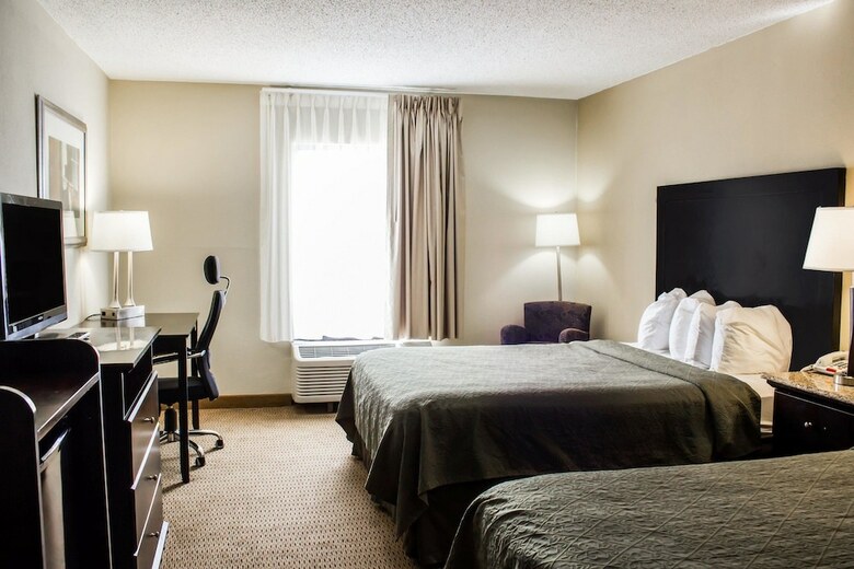 Hotel Quality Inn And Suites