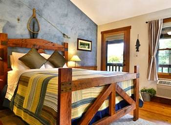 Bent Creek Lodge Bed & Breakfast