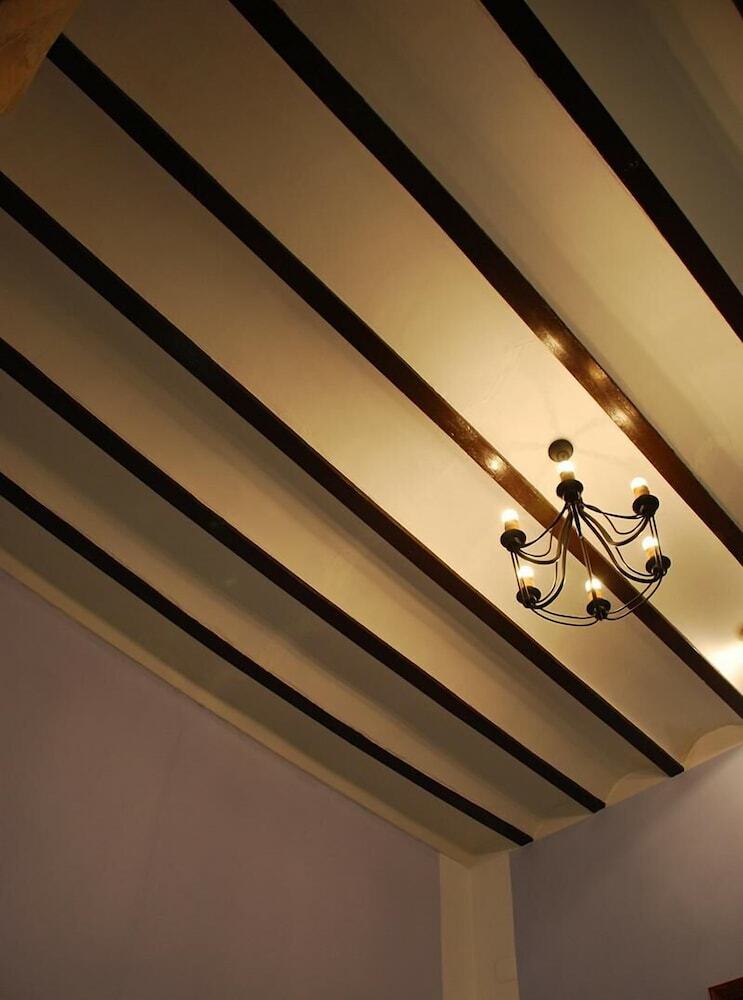 Hotel Alvar Fa�ez