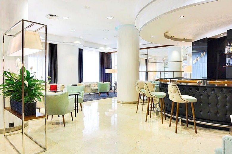 Hotel Gran Via