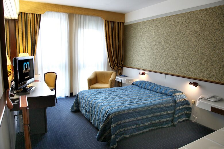 Hotel Maxim