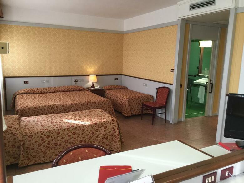 Hotel Maxim