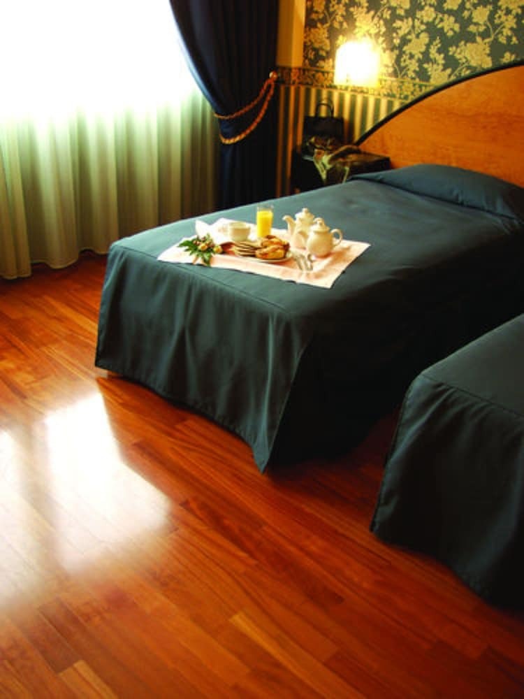 Giberti Hotel