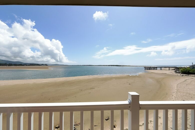 Hotel Siletz Bay Lodge