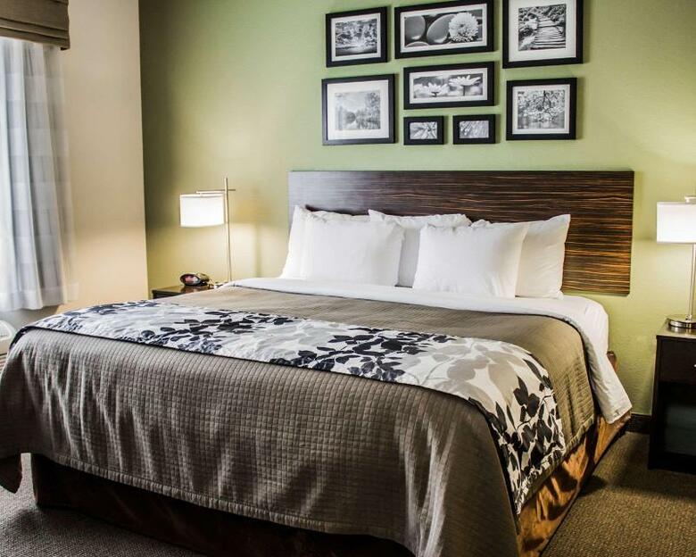 Hotel Sleep Inn & Suites