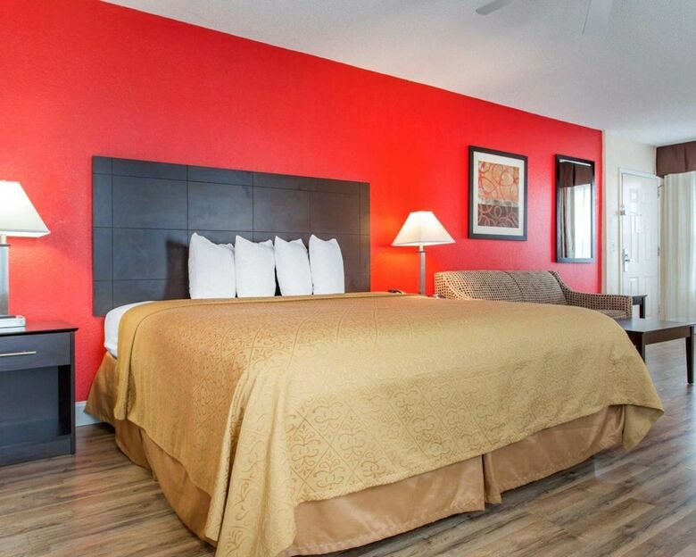 Motel Quality Inn & Suites