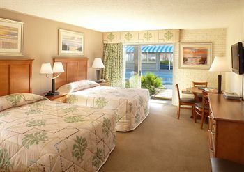 Hostal The Oceanfront Litchfield Inn