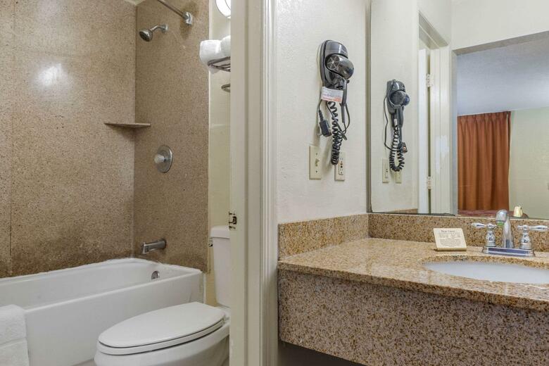 Hotel Econo Lodge Fort Jackson