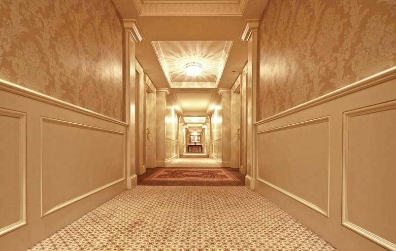 Market Pavilion Hotel