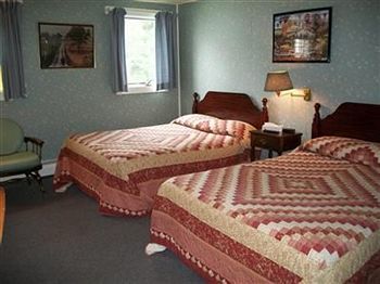 Hostal Swiss Inn & Restaurant
