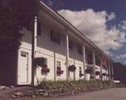Hostal Swiss Inn & Restaurant