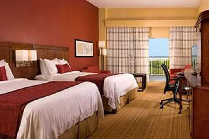 Hotel Courtyard Charleston Waterfront By Marriott