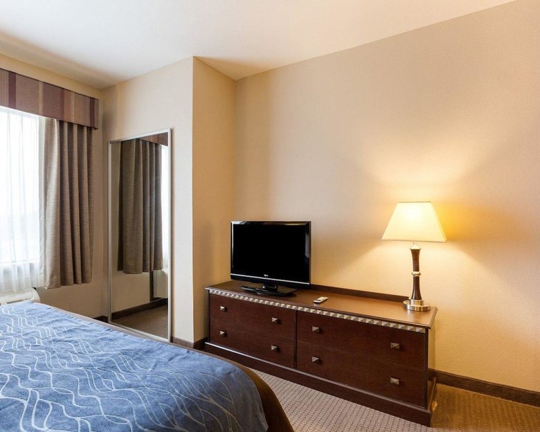 Hotel Comfort Inn And Suites Winnie